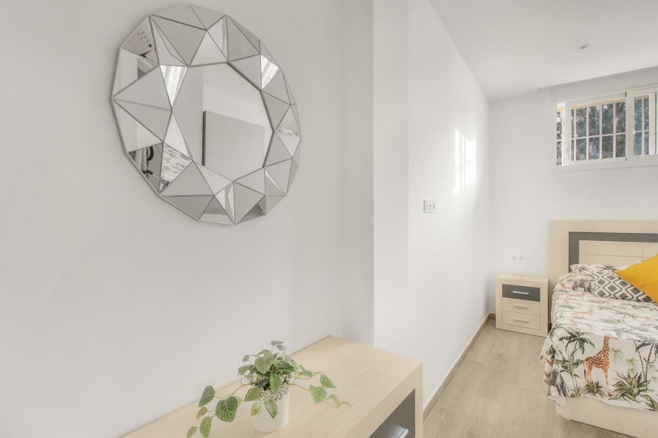 The Million Street Apartment Málaga Eksteriør billede